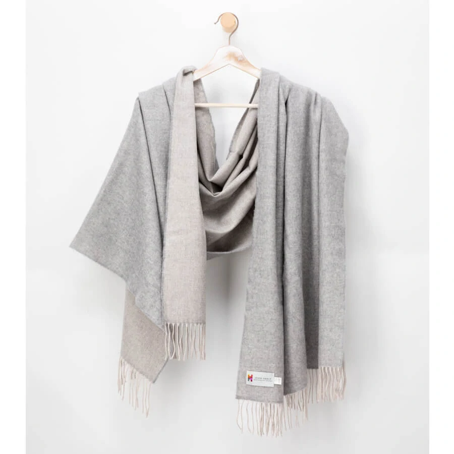 Pashmina / wrap z jemné Merino vlny Grey Oyster 200x76 cm - John Hanly