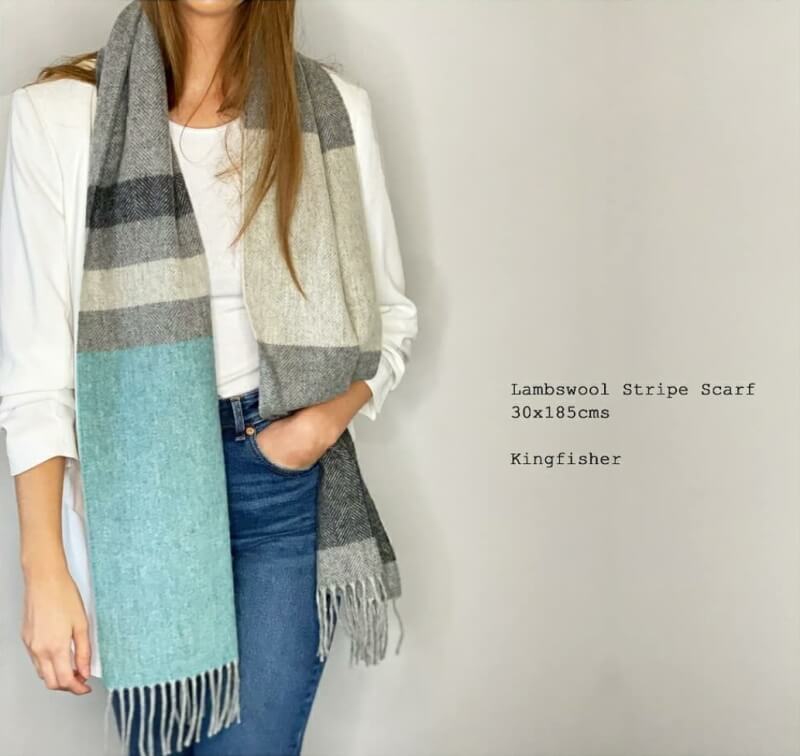 Šála z jehněčí vlny Stripe Kingfisher 185x30 cm Tweedmill