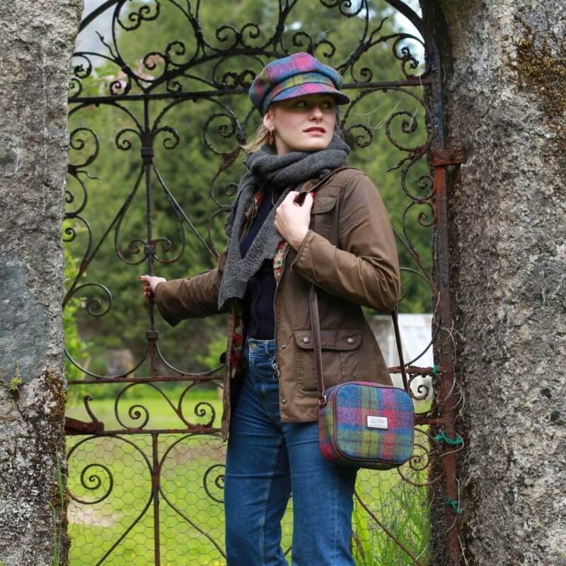 Kabelka Almond Harris Tweed - Multi Colour Tartan