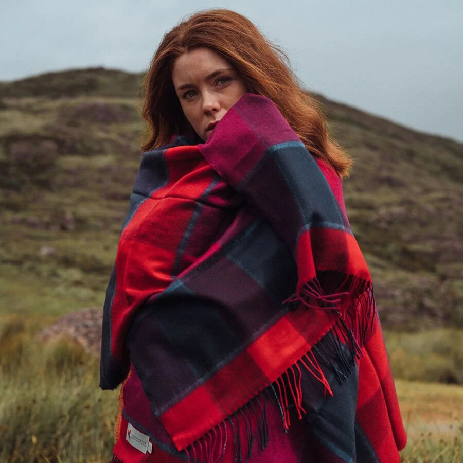 Pashmina / wrap z jemné Merino vlny Navy Red Purple Block 200x76 cm - John Hanly