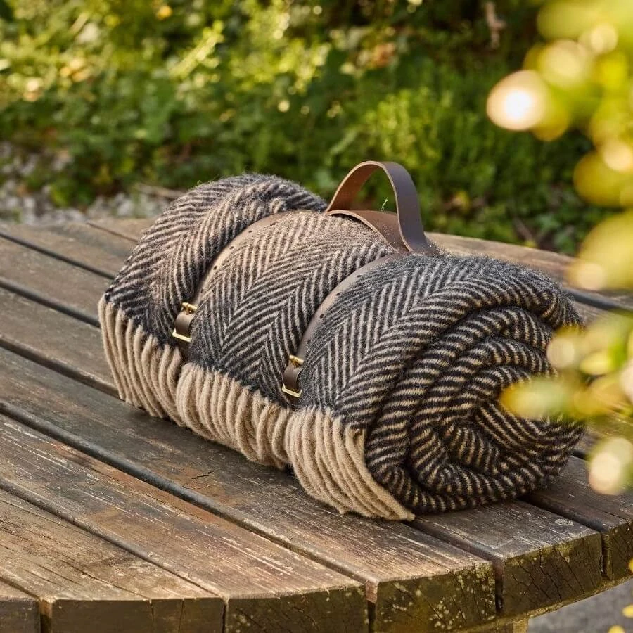 Pikniková vlněná deka Polo Herringbone Vintage, kožené popruhy, 183 x 150 cm Tweedmill