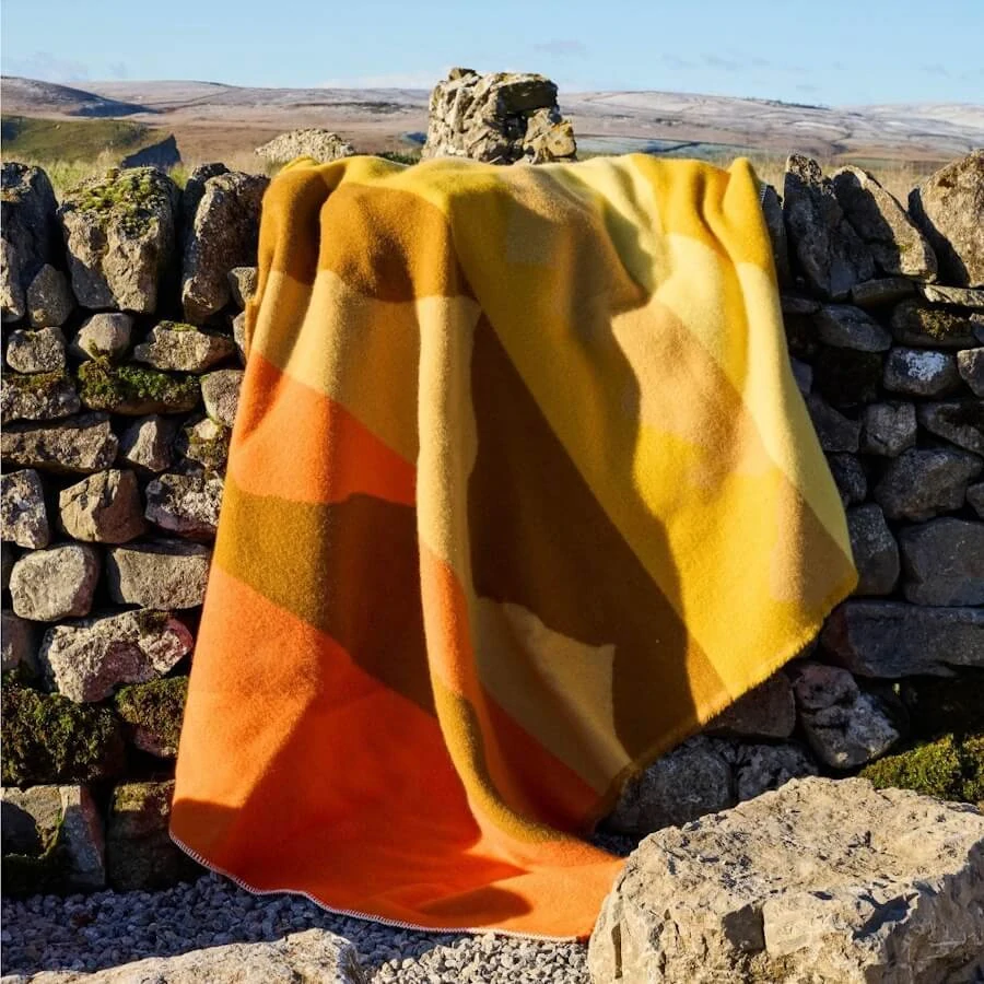 Vlněná deka Hills Orange (bez třásní) 200 x 130 cm Tweedmill