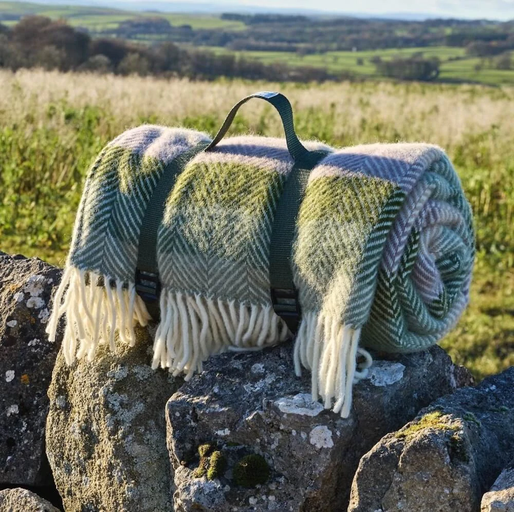 Pikniková vlněná deka Polo Botanical Stripe, 183x150 cm Tweedmill