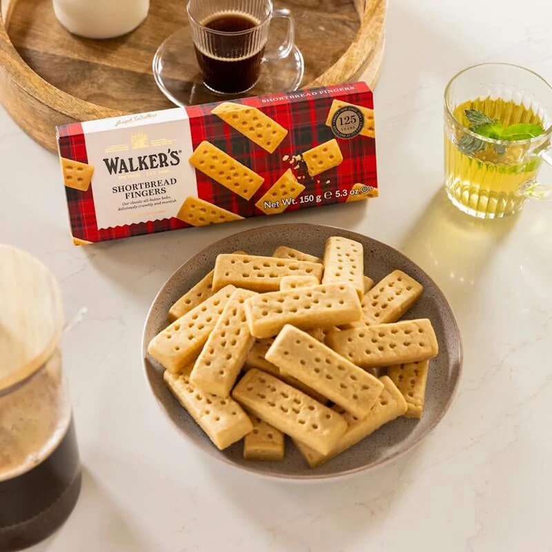 Skotské máslové sušenky tyčinky - Walkers Shortbread Fingers 150g (8 ks)