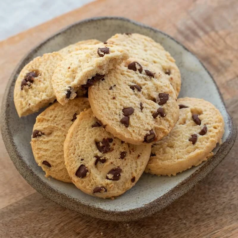 Skotské máslové sušenky s kousky čokolády - Walkers Chocolate Chip Shortbread 125g