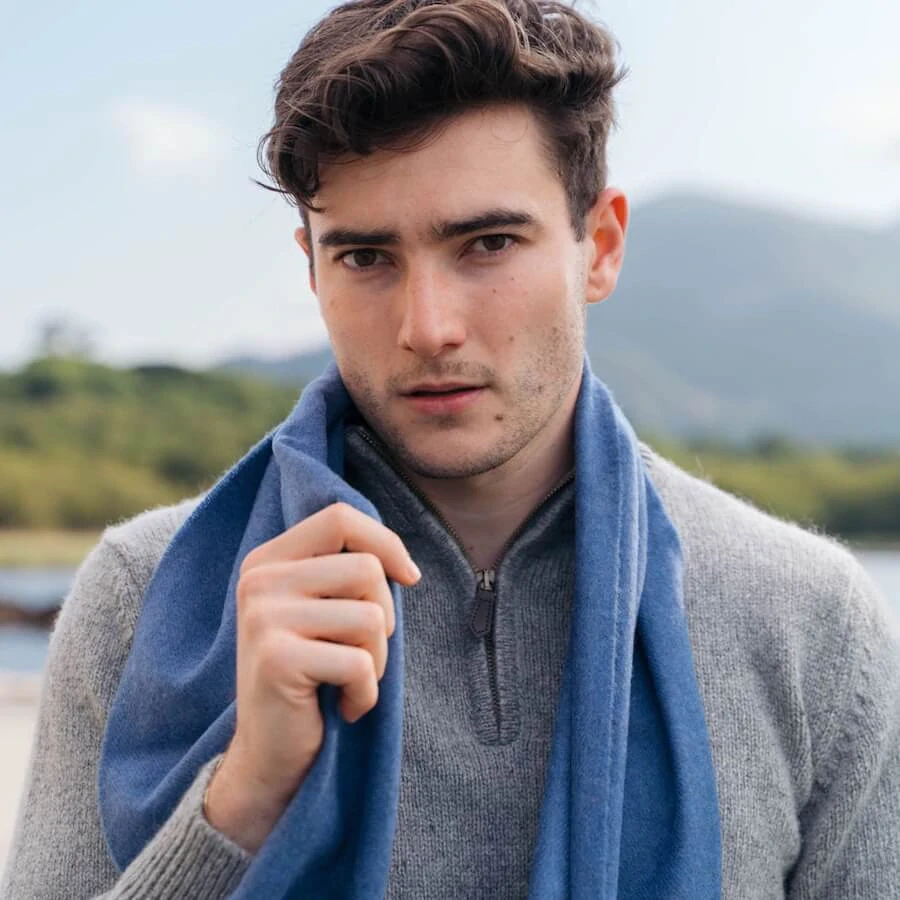 Šála z Merino vlny Denim Blue 180x30 cm John Hanly