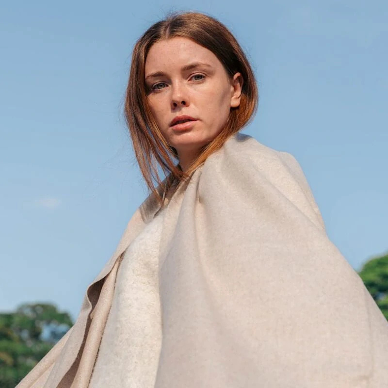 Pashmina / wrap z jemné Merino vlny Solid Sand 200x76 cm - John Hanly