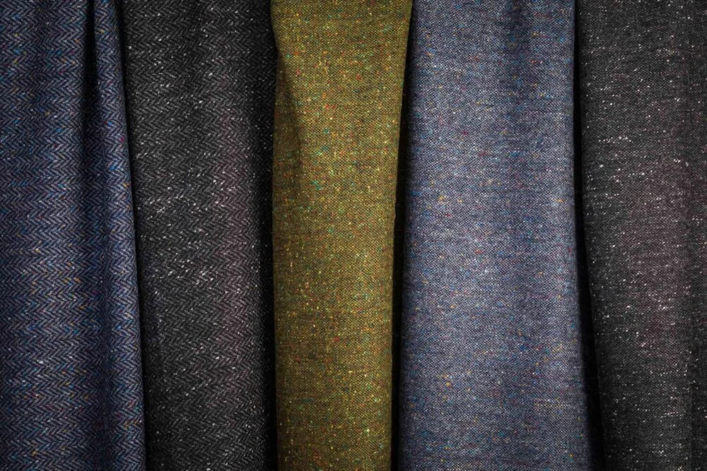 Vlněná látka metráž š. 150 cm - Blue Donegal Plain Weave