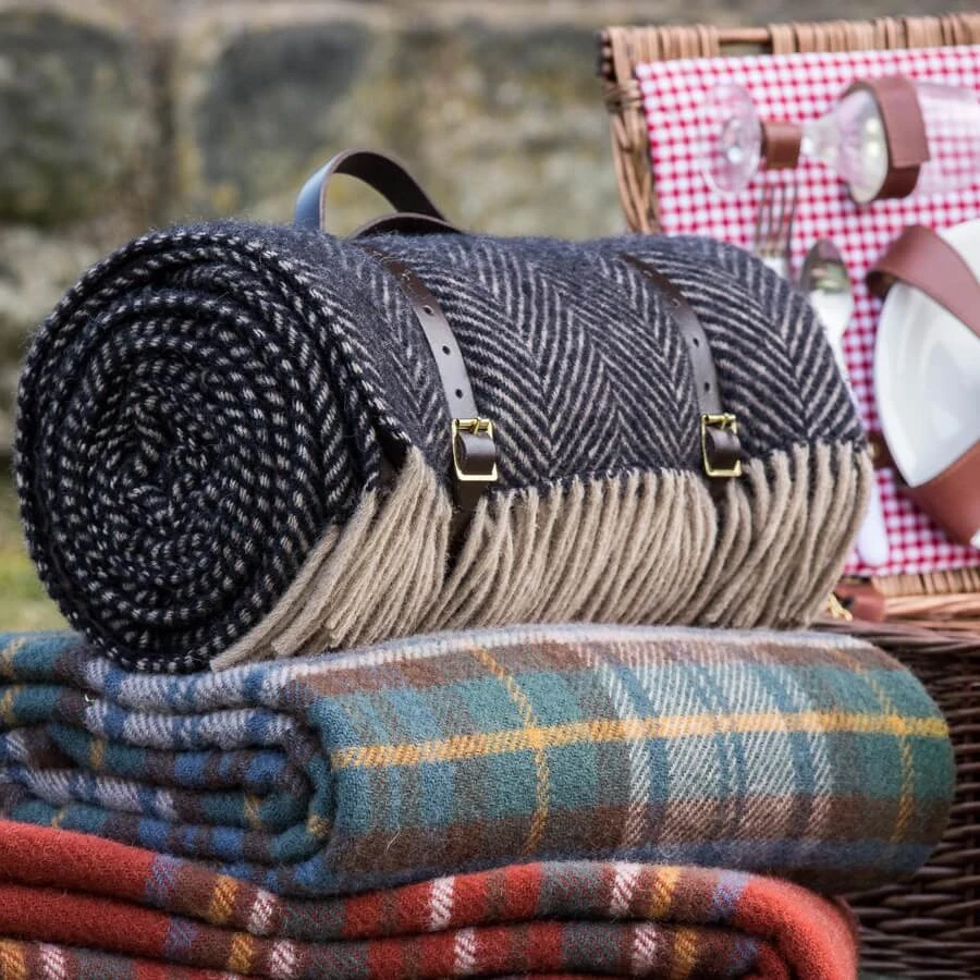 Pikniková vlněná deka Polo Herringbone Vintage, kožené popruhy, 183 x 150 cm Tweedmill