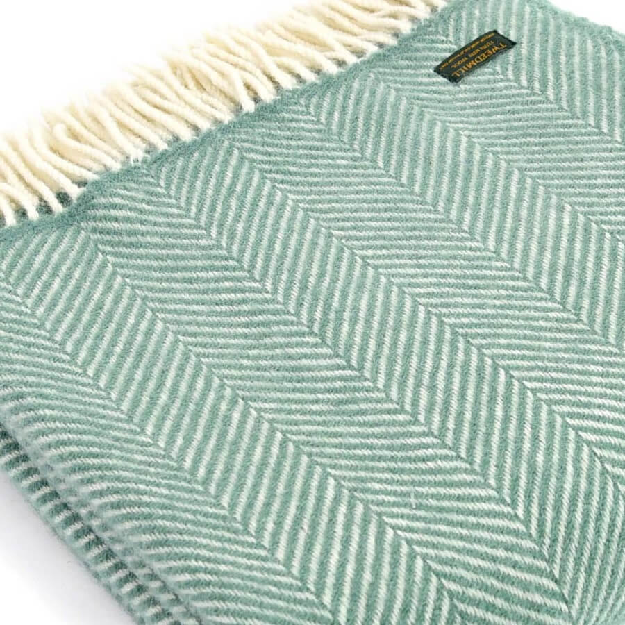 Vlněná deka Fishbone Sea Green 183 x 150 cm Tweedmill