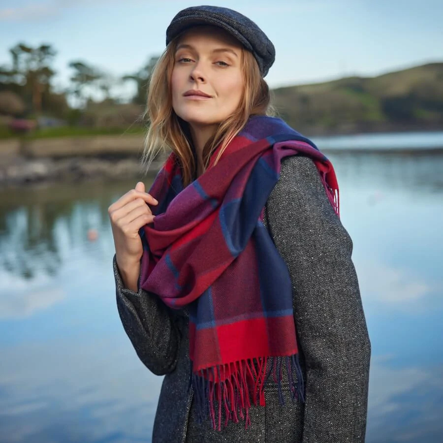 Pashmina / wrap z jemné Merino vlny Navy Red Purple Block 200x76 cm - John Hanly