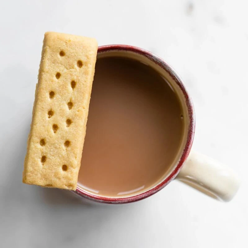 Skotské máslové sušenky tyčinky - Walkers Shortbread Fingers 150g (8 ks)