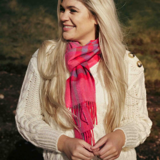 Šála z Merino vlny Pink Red Purple Check 180x30 cm John Hanly