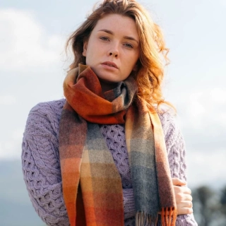 Šála z jehněčí vlny Orange Grey Beige Multi Block 200x24 cm John Hanly