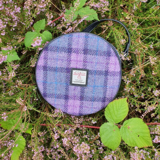 Kabelka Bannock Harris Tweed - Bold Purple Check