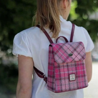 Batoh Tummel Harris Tweed - Vibrant Pink Buchanan