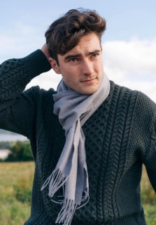 Šála z Merino vlny Silver Grey 180x30 cm John Hanly